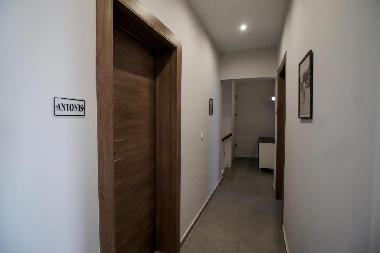 La Casa De Profesor 3 Apartment Калампака Екстериор снимка